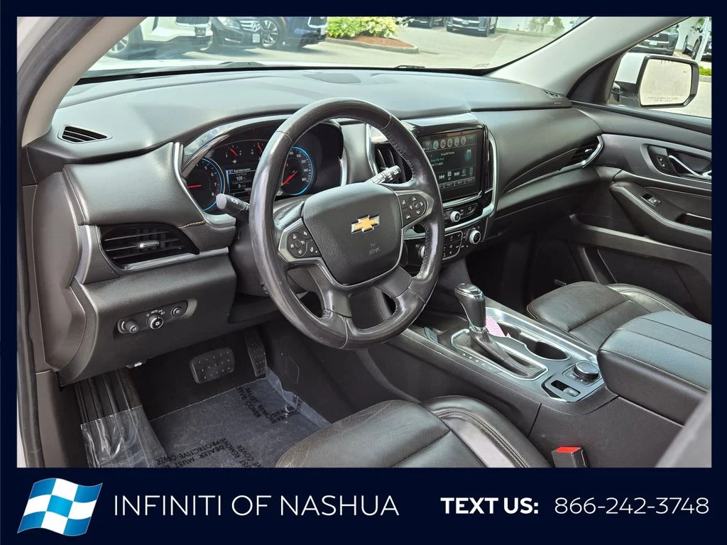Used 2018 Beige Chevrolet Premier image 4