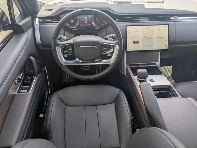 2025 Land Rover Range Rover SE - Photo 20