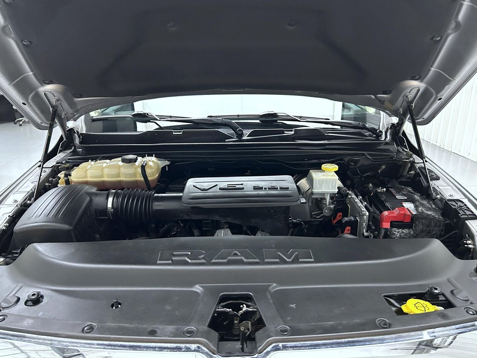 Used 2019 Silver Ram Big Horn/Lone Star image 24