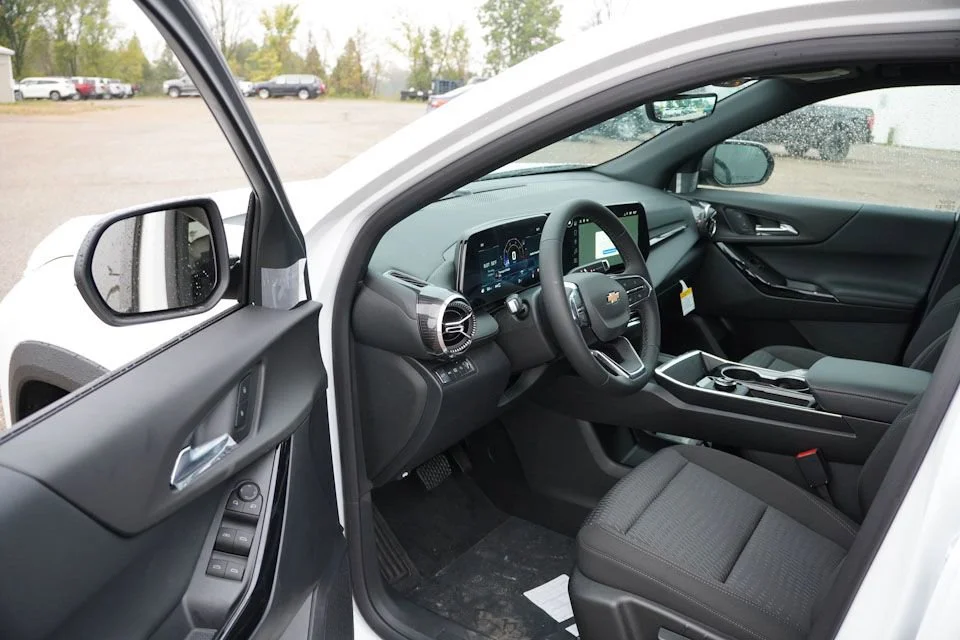 2026 Chevrolet Equinox LT - Photo 10