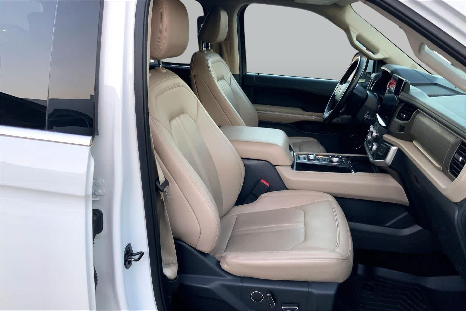 Used 2022 Oxford White Ford Limited image 9