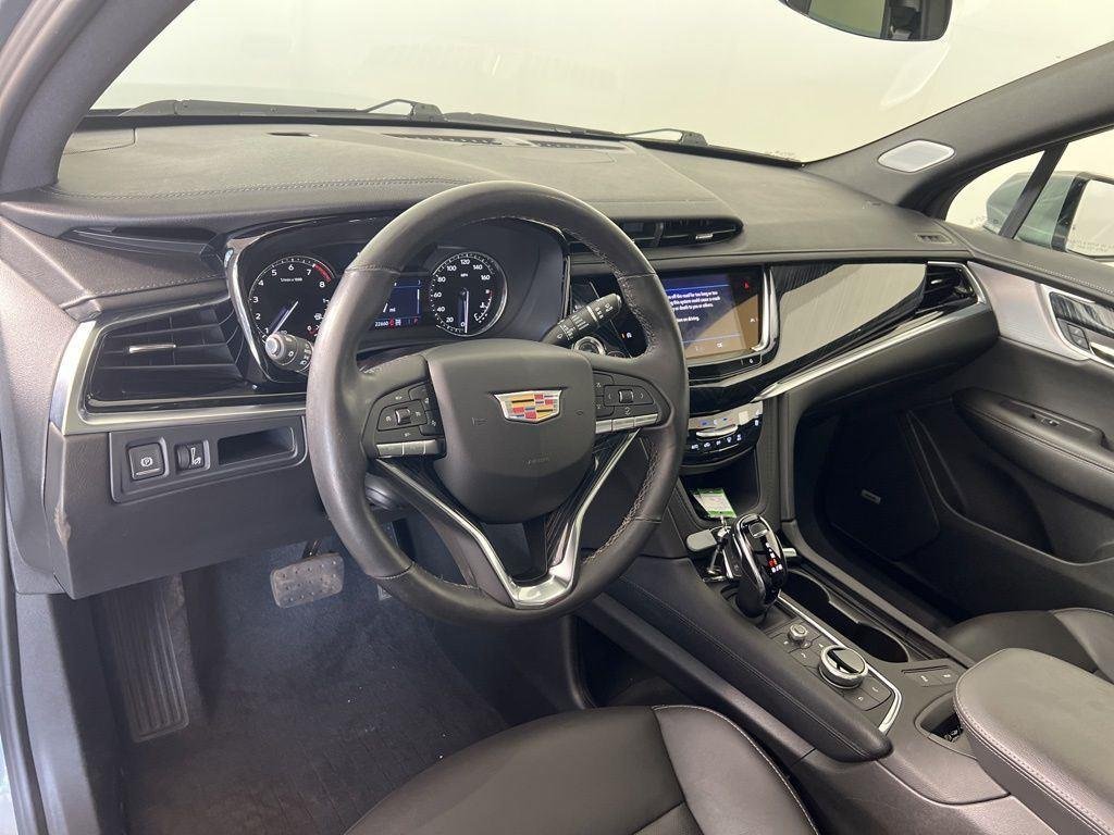 Used 2025 Silver Metallic Cadillac Premium Luxury image 3