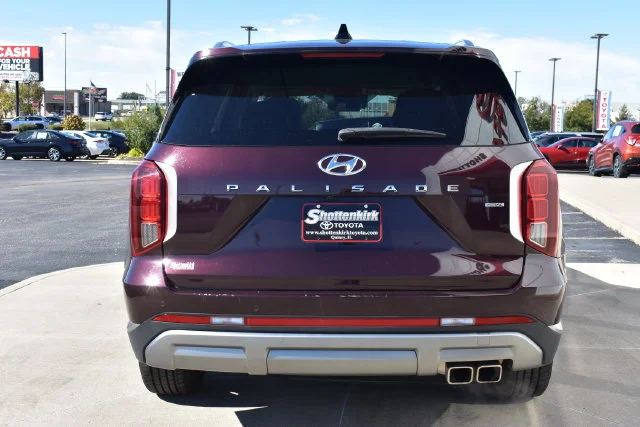 Used 2024 Red Hyundai SEL image 6