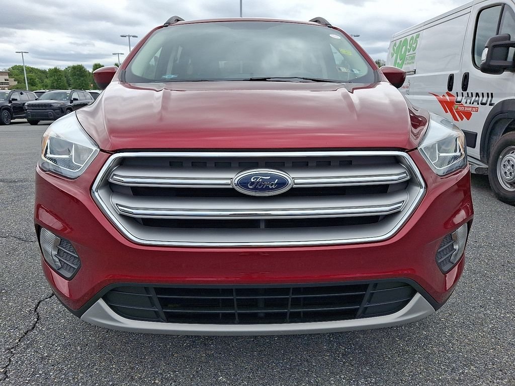 Used 2017 Red Ford SE image 2