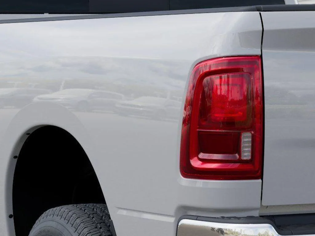 2026 RAM 3500 Tradesman - Photo 9
