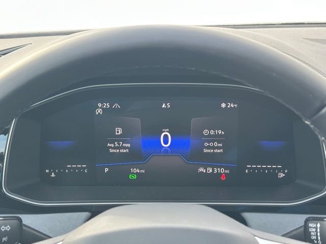 2025 Volkswagen Jetta SE - Photo 40