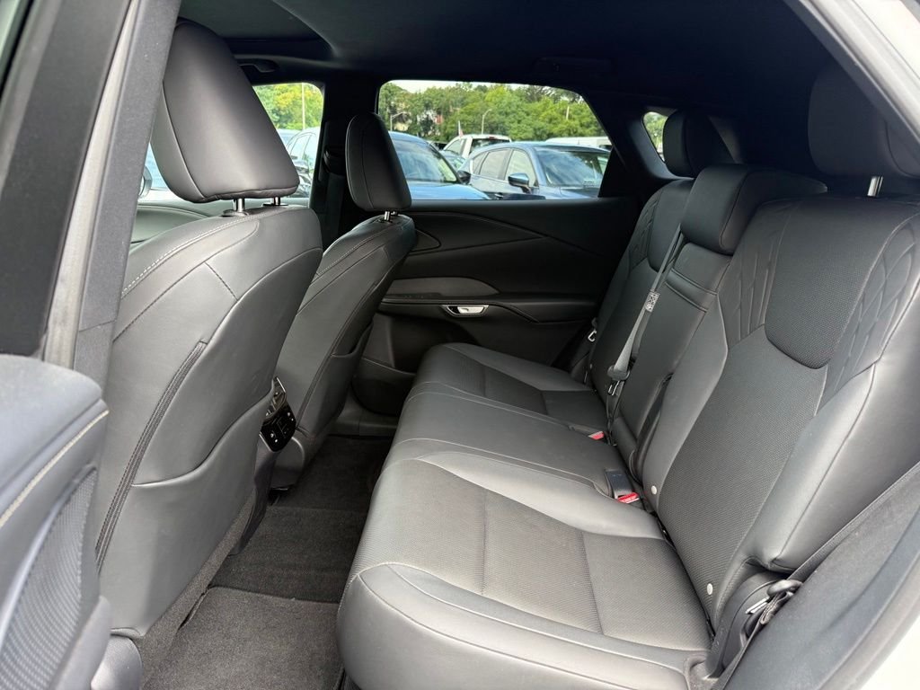 Used 2025 Ultra White Lexus 350h F SPORT Design image 25