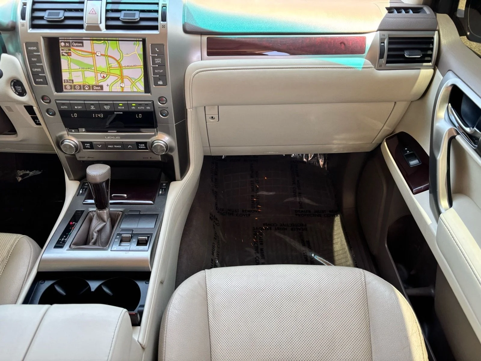Used 2019 Starfire Pearl Lexus 460 image 14
