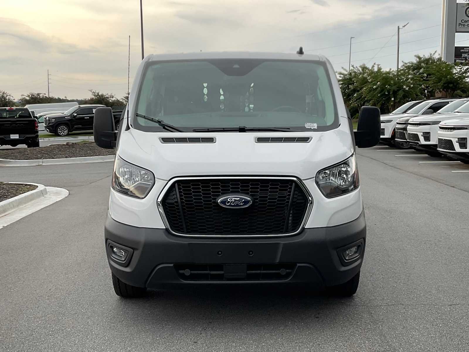 Used 2025 Oxford White Ford  image 8