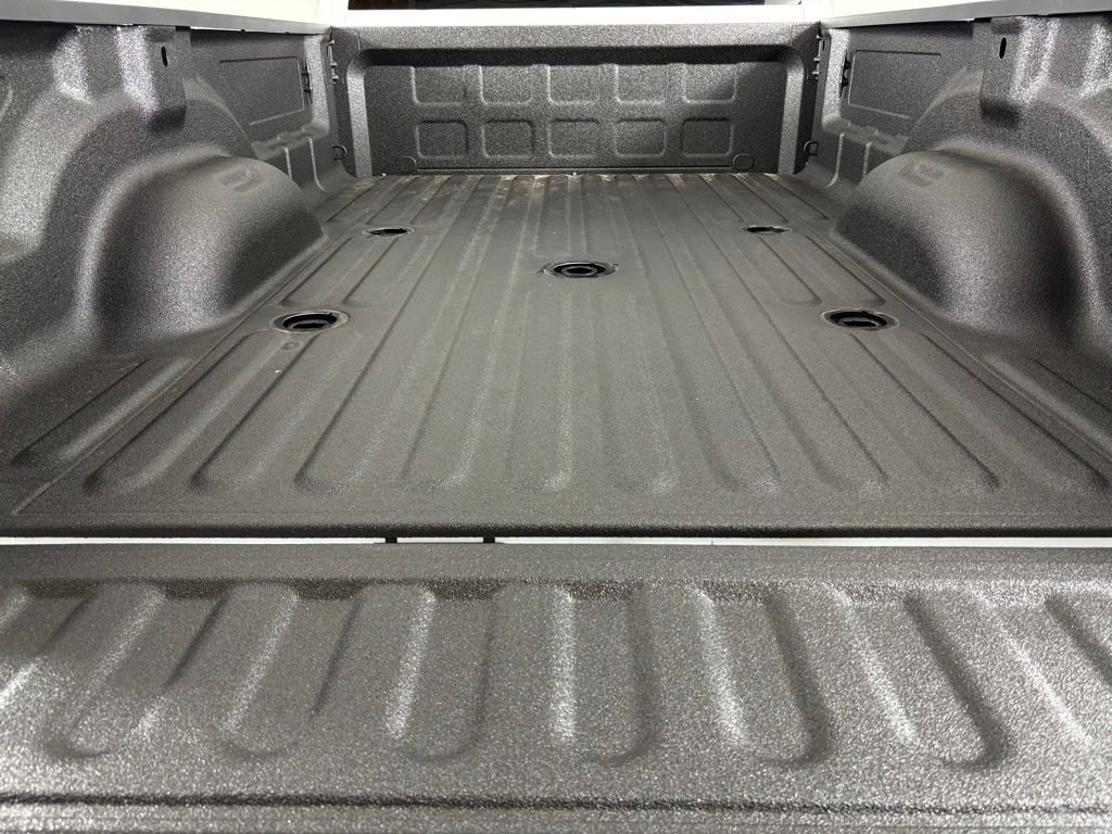 New 2026 Bright White Clear-Coat Exterior Paint RAM Big Horn image 13