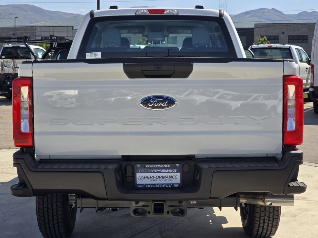 New 2026 Oxford White Ford XL image 20