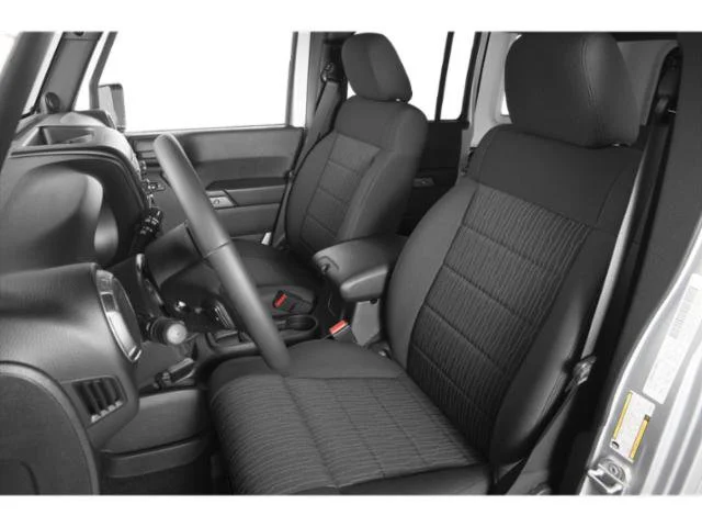 Used 2018 Rhino Clearcoat Jeep Sport S image 12