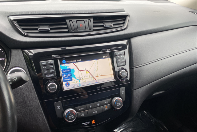 Used 2017 Magnetic Black Nissan SV image 12