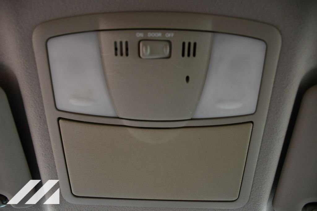 Used 2013 Blue Nissan S image 15