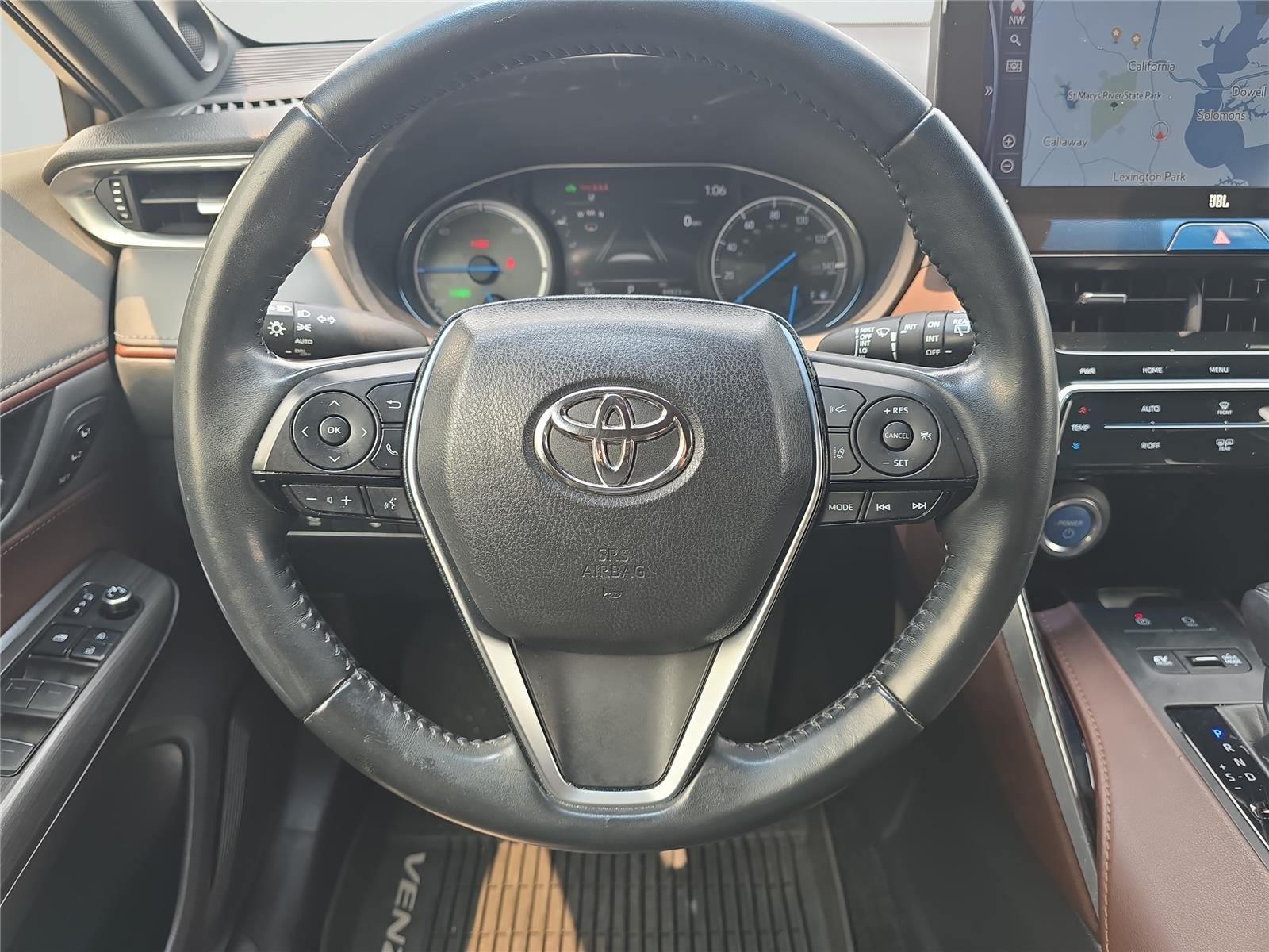 Used 2021 Titanium Glow Toyota Limited image 10