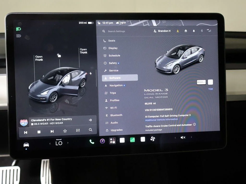Used 2022 Silver Tesla Long Range image 43