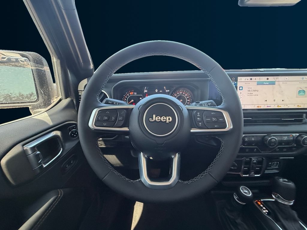 2025 Jeep Wrangler 4-Door Sahara - Photo 13