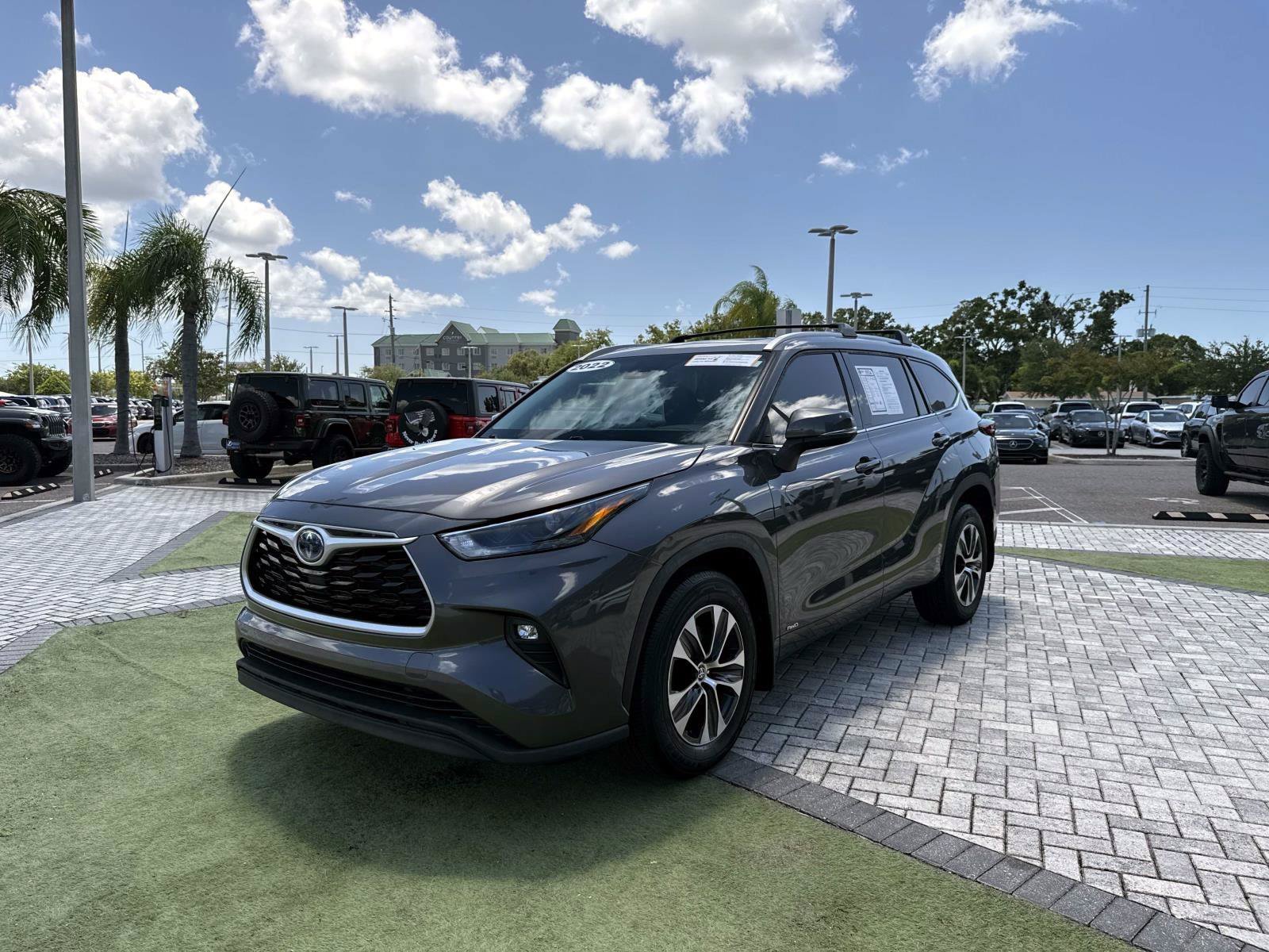 Used 2022 Magnetic Gray Metallic Toyota XLE image 2
