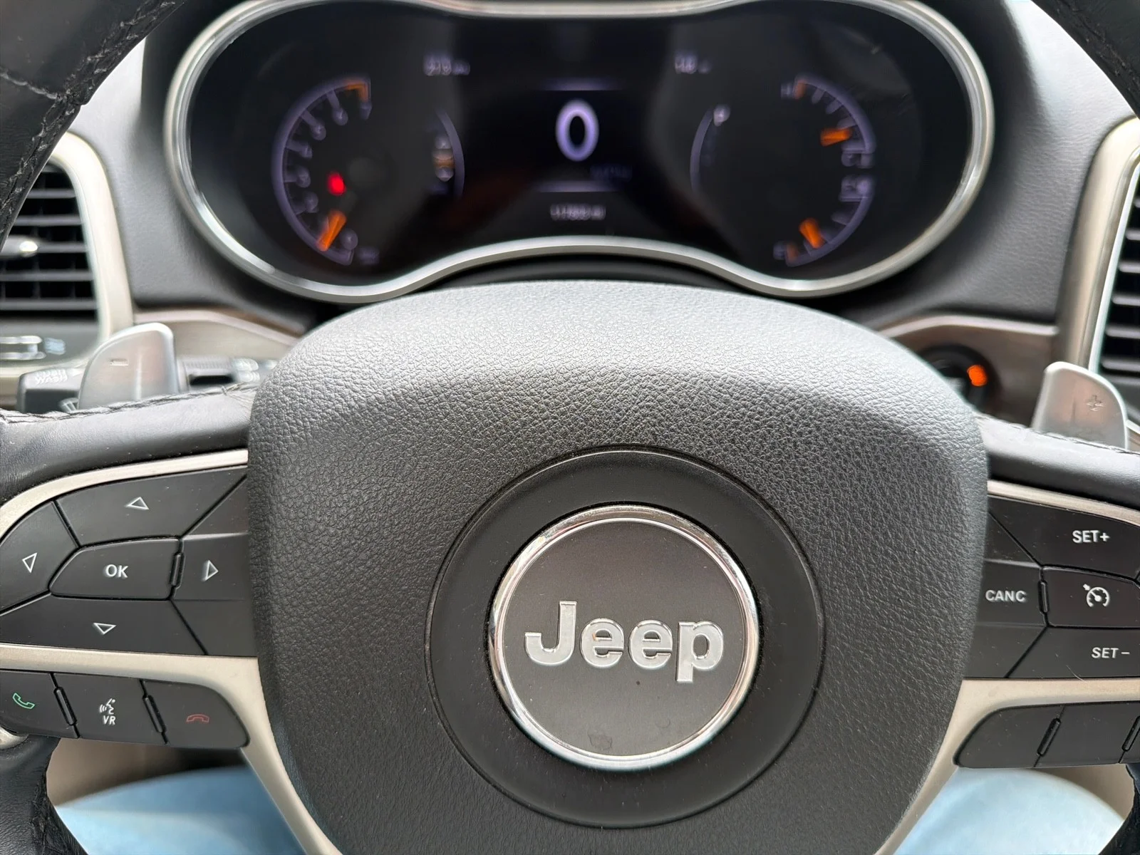 Used 2017 Velvet Red Pearlcoat Jeep Limited image 31