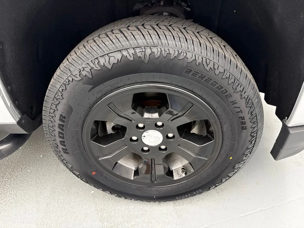 Used 2019 Silver Chevrolet LT image 13