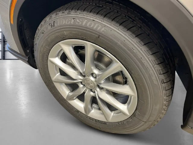 New 2027 Solar Silver Metallic Honda EX AWD image 10