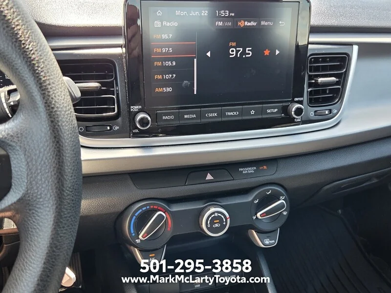 Used 2023 Currant Red KIA S IVT image 17