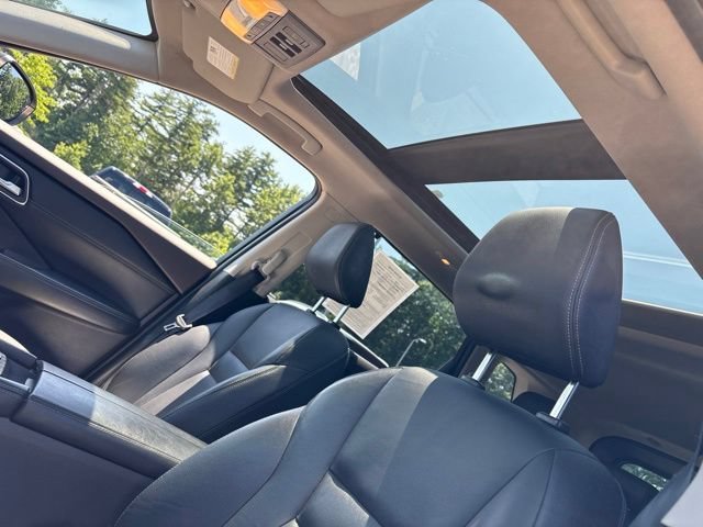 Certified Used 2021 Brilliant Silver / Black Nissan SL image 16