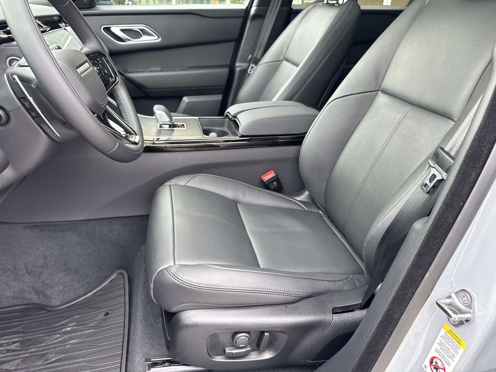 New 2026 Arroios Grey Land Rover S image 10