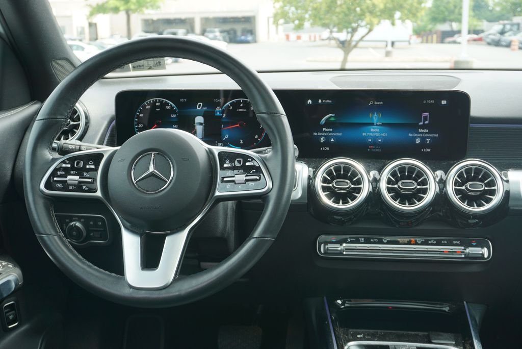 Certified Used 2023 Polar White Mercedes-Benz GLB 250 image 18
