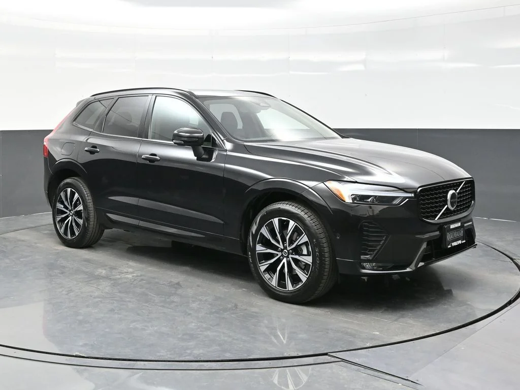 2025 Volvo XC60 B5 Plus Dark AWD's photo