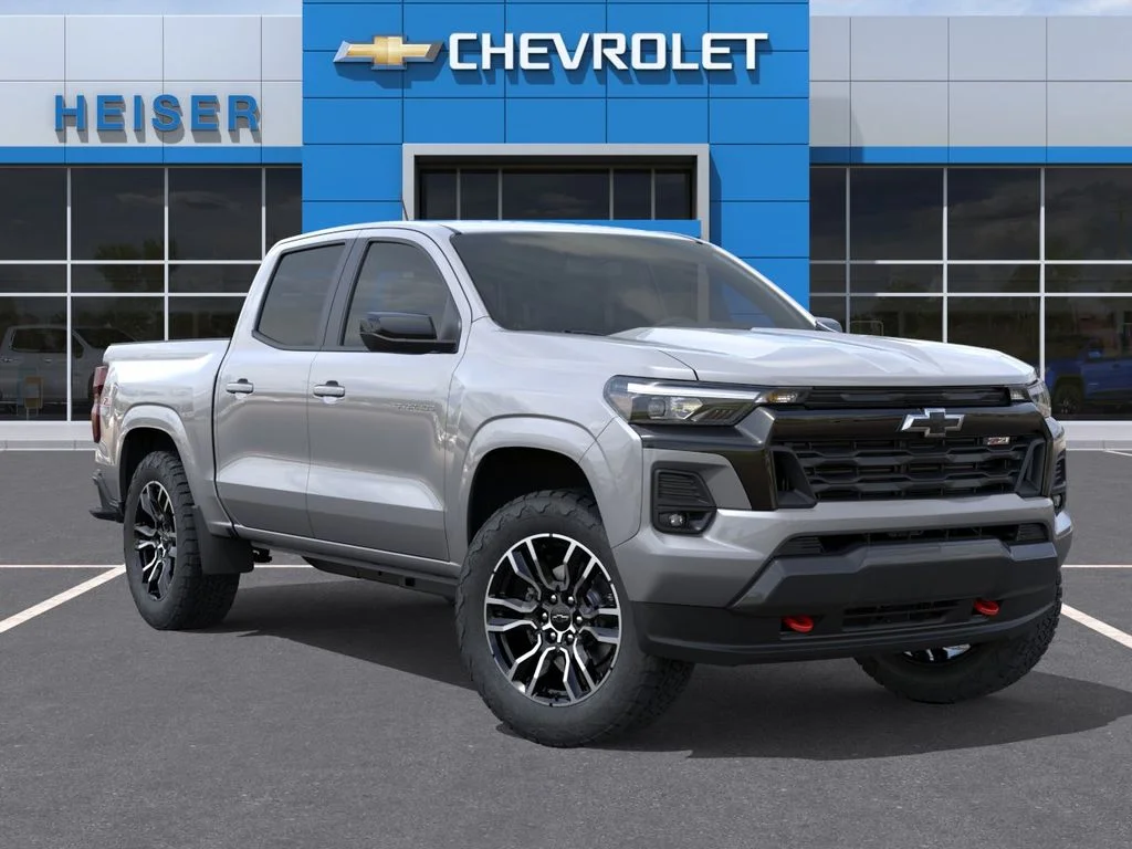 New 2026 Gray Chevrolet Z71 image 7