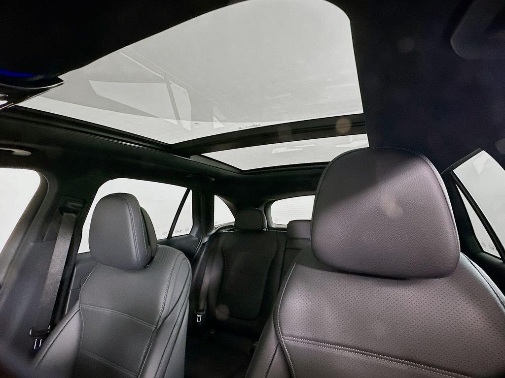 New 2026 Black Mercedes-Benz GLC 300 image 21
