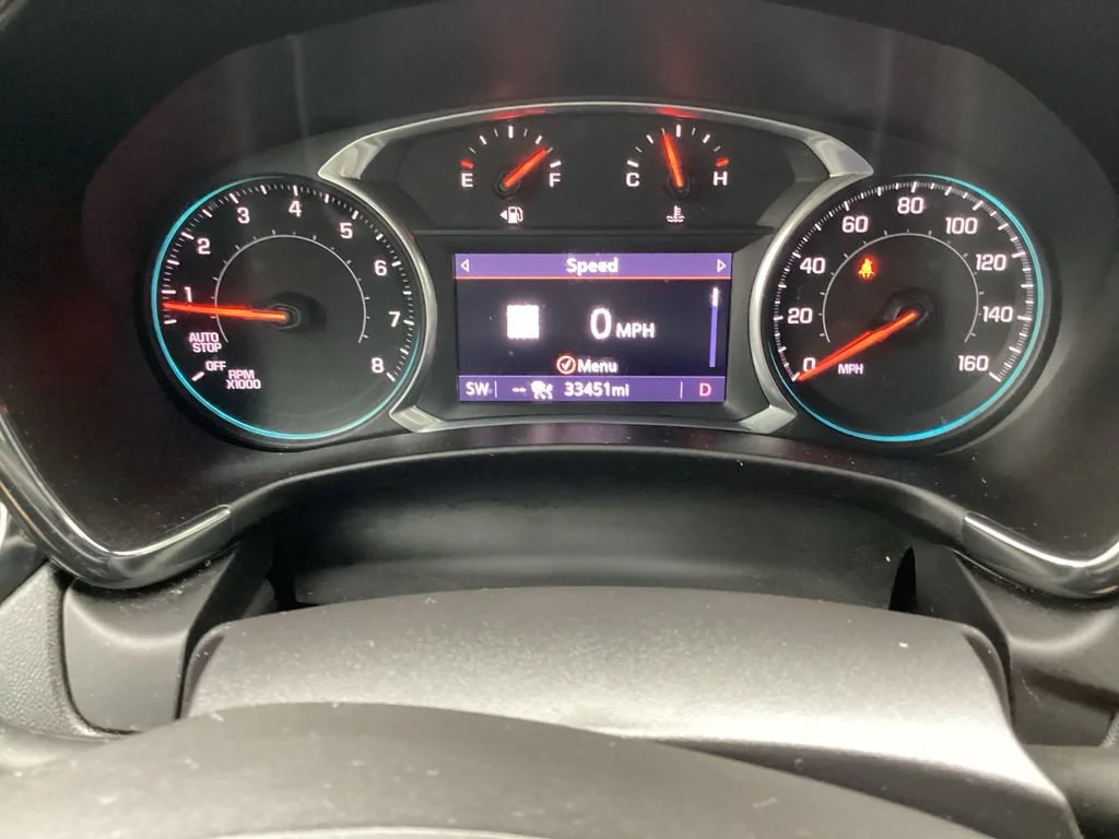 Used 2022 Summit White Chevrolet RS image 14