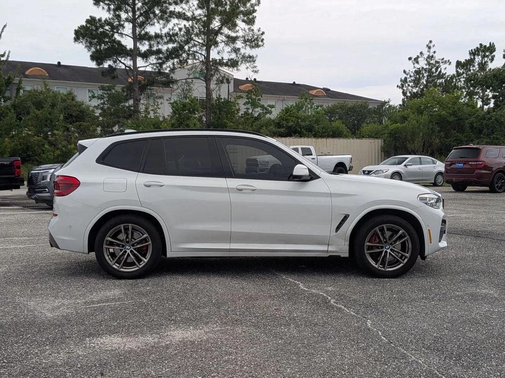 Used 2021 White BMW sDrive30i image 6