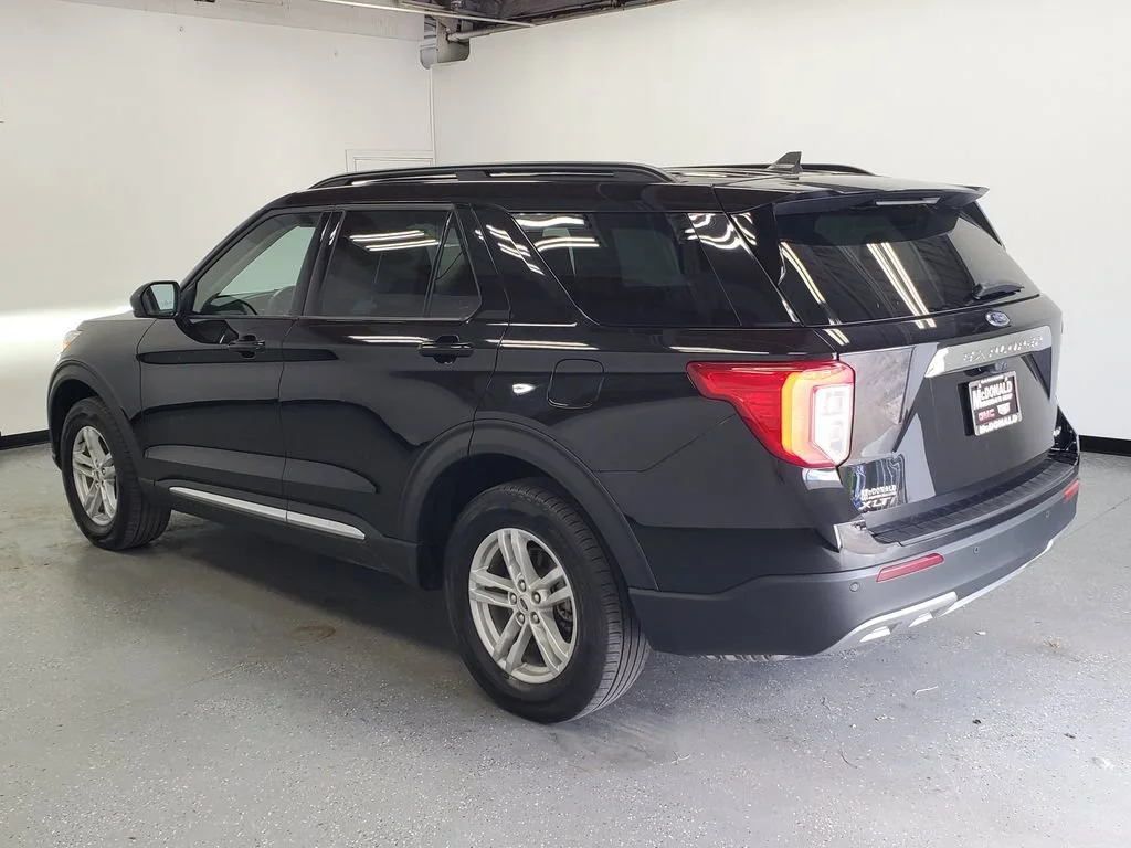 Used 2024 Black Ford XLT image 4