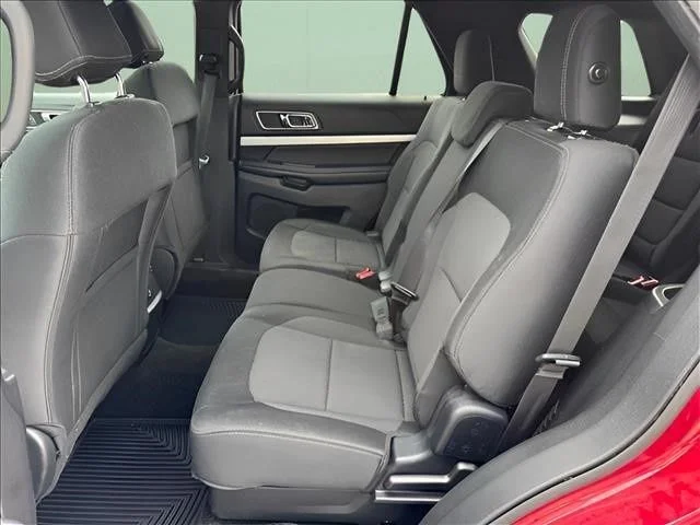 Used 2017 Red Ford XLT image 10