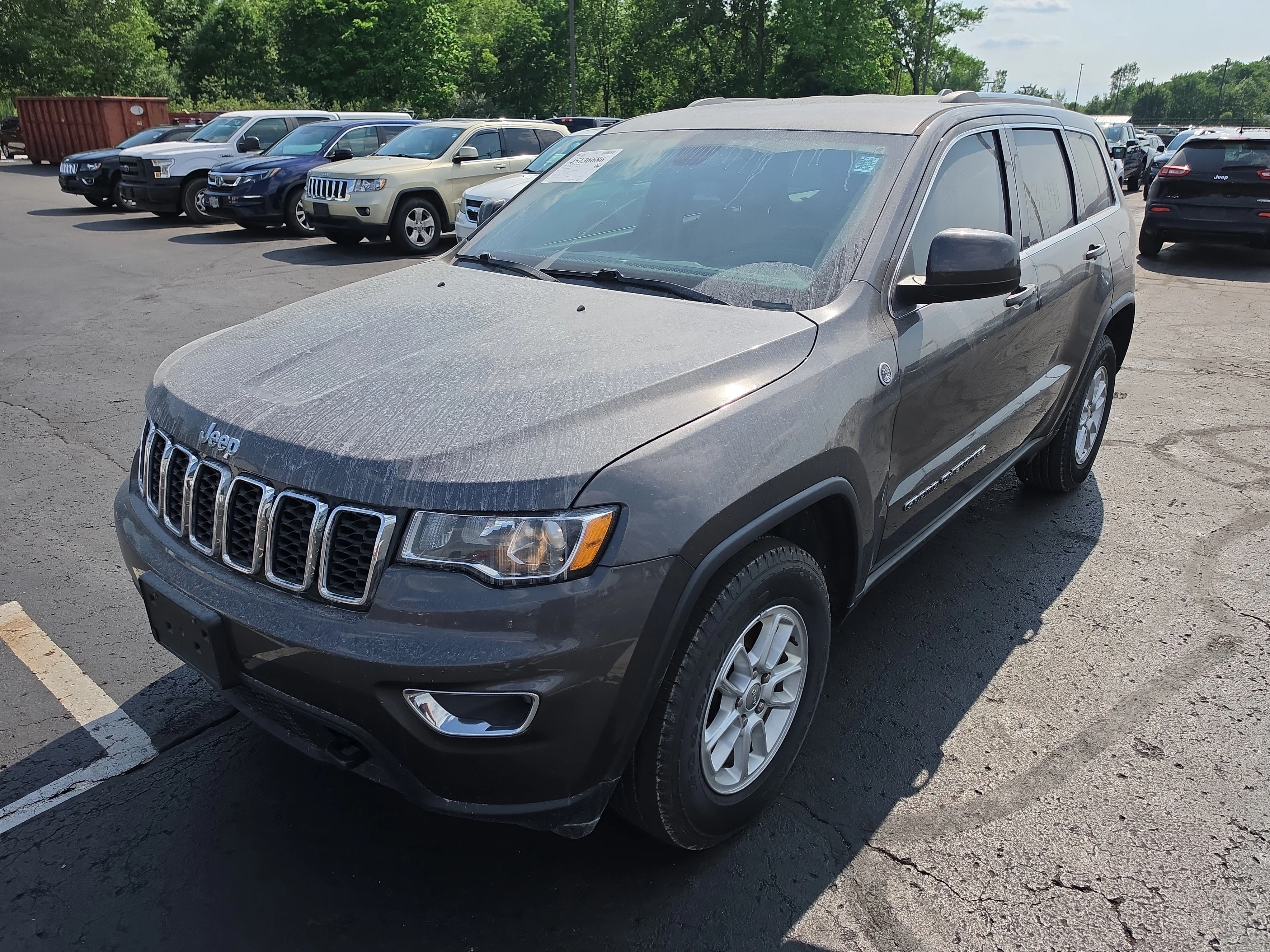 Used 2019 Granite Crystal Metallic Clearcoat Jeep Laredo E image 7