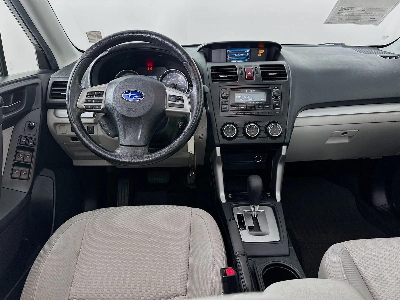 Used 2015 Ice Silver Metallic Subaru 2.5i Premium image 22