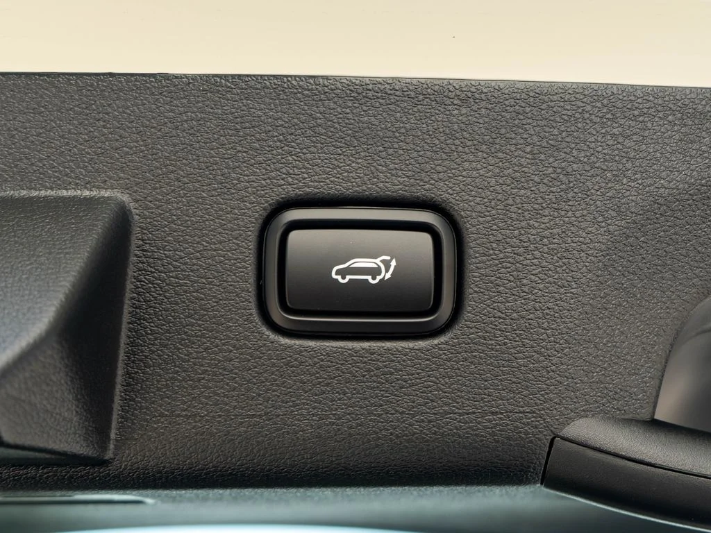 New 2026 Snow White Pearl Kia EX image 29