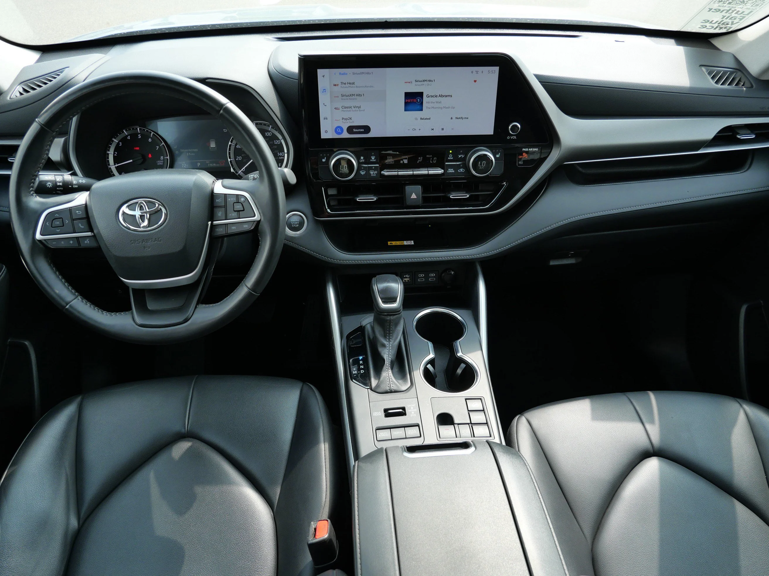 2024 Toyota Highlander XLE - Photo 10