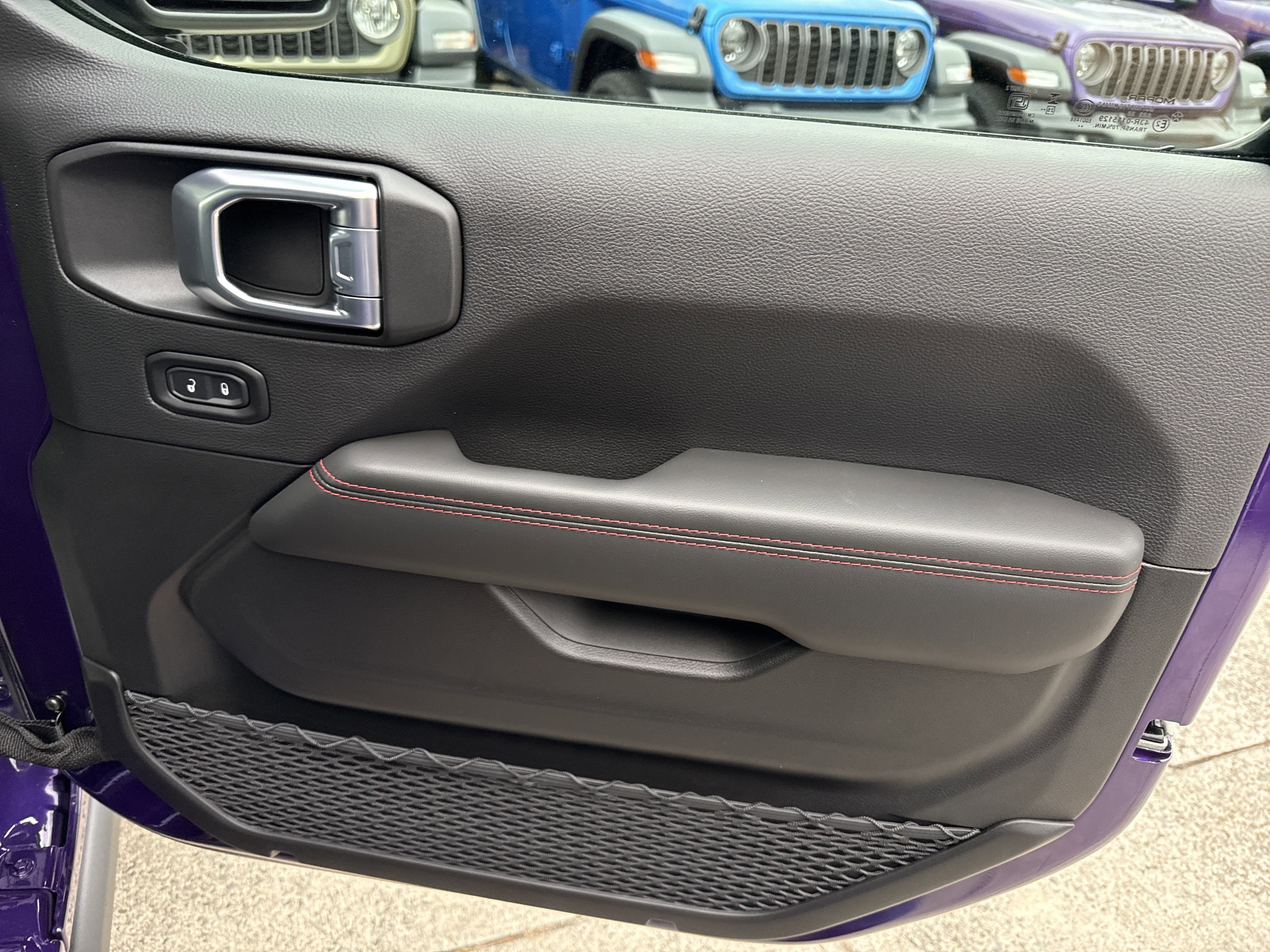 New 2026 Reign Exterior Paint Jeep Rubicon X image 17