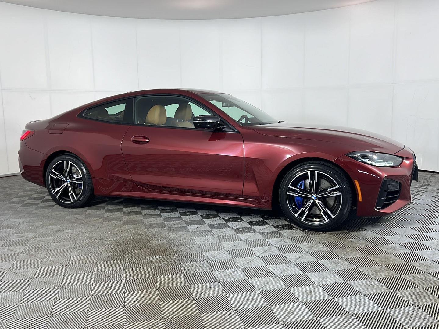 Used 2022 Aventurin Red Metallic BMW M440i xDrive image 3