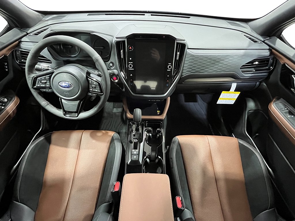 New 2026 CRYSTAL BLACK SILICA Subaru Touring image 15