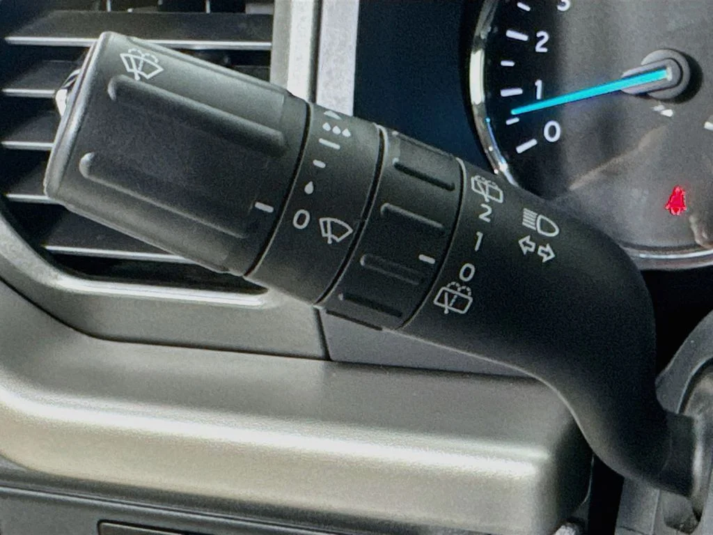 Used 2024 Silver Ford XLT image 13