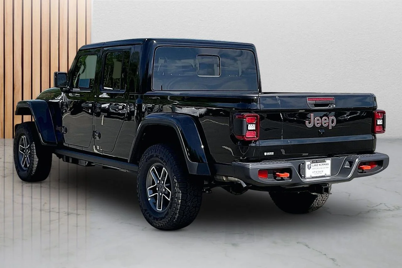 New 2026 Black Clear-Coat Exterior Paint Jeep Mojave image 6