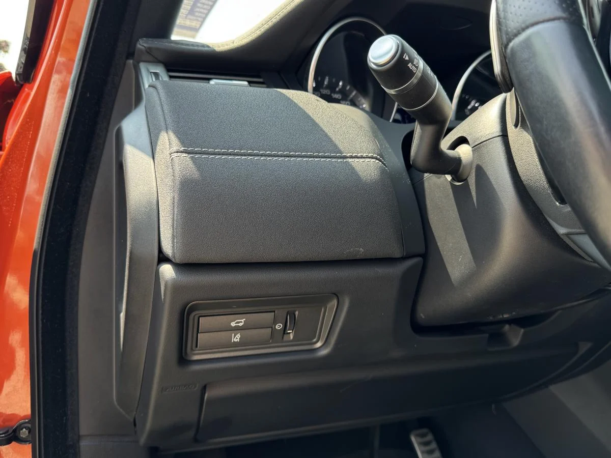 Used 2015 Orange Land Rover Dynamic Premium 5 image 14