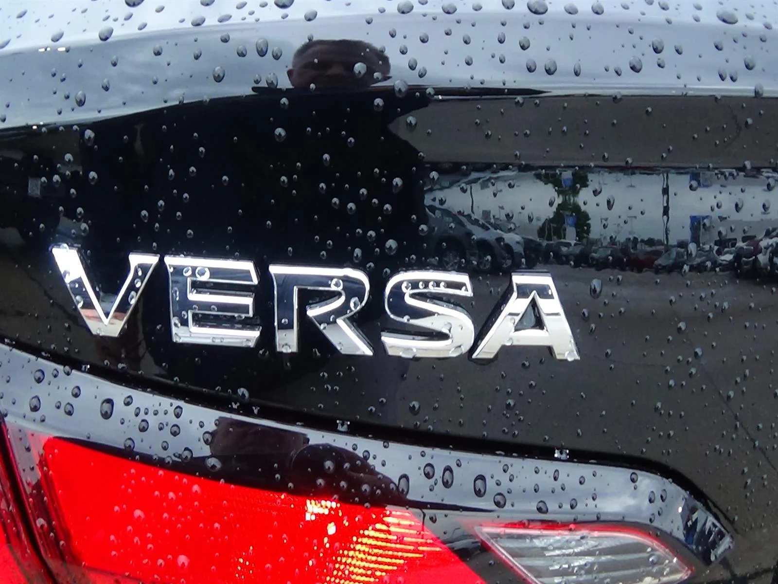 Used 2025 Super Black (kh3) Nissan SV image 10