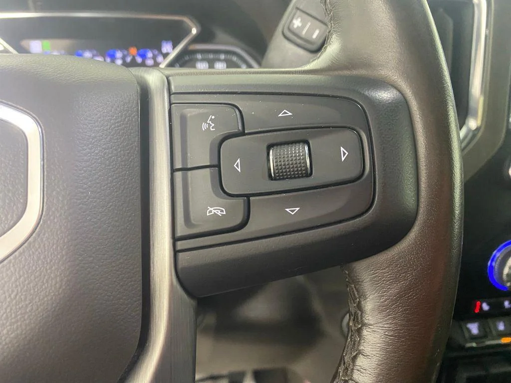 Used 2022 Ebony Twilight Metallic GMC Denali image 23