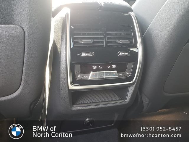 2027 BMW X6 M60i - Photo 15