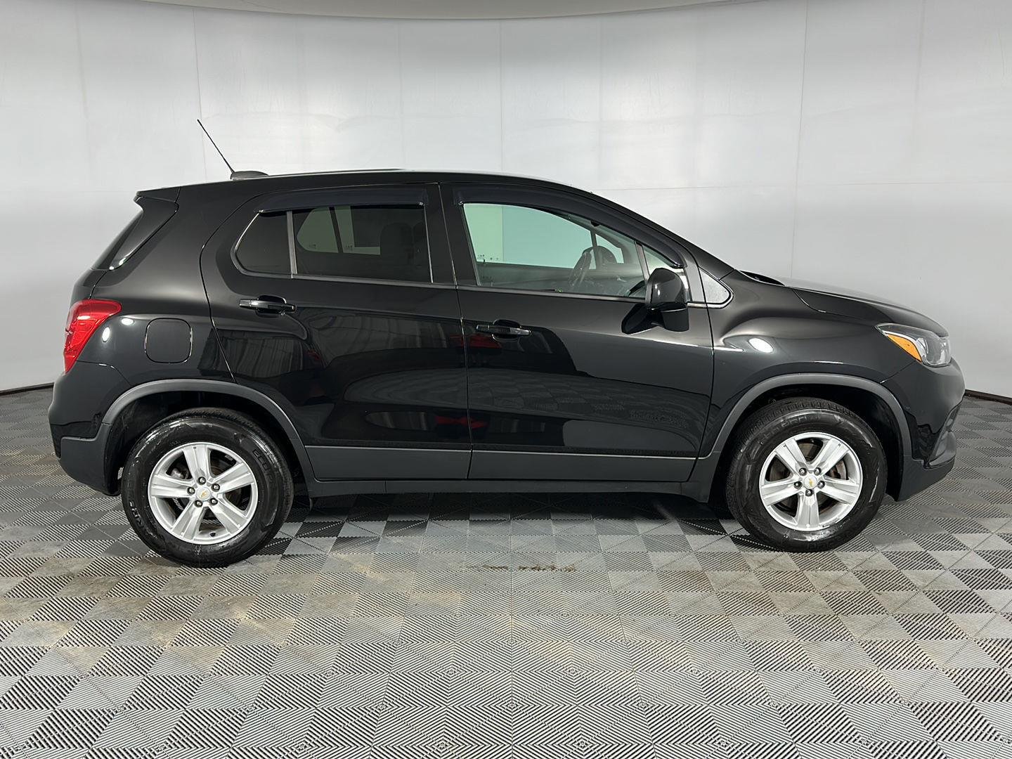 Used 2020 Mosaic Black Metallic Chevrolet LS image 26
